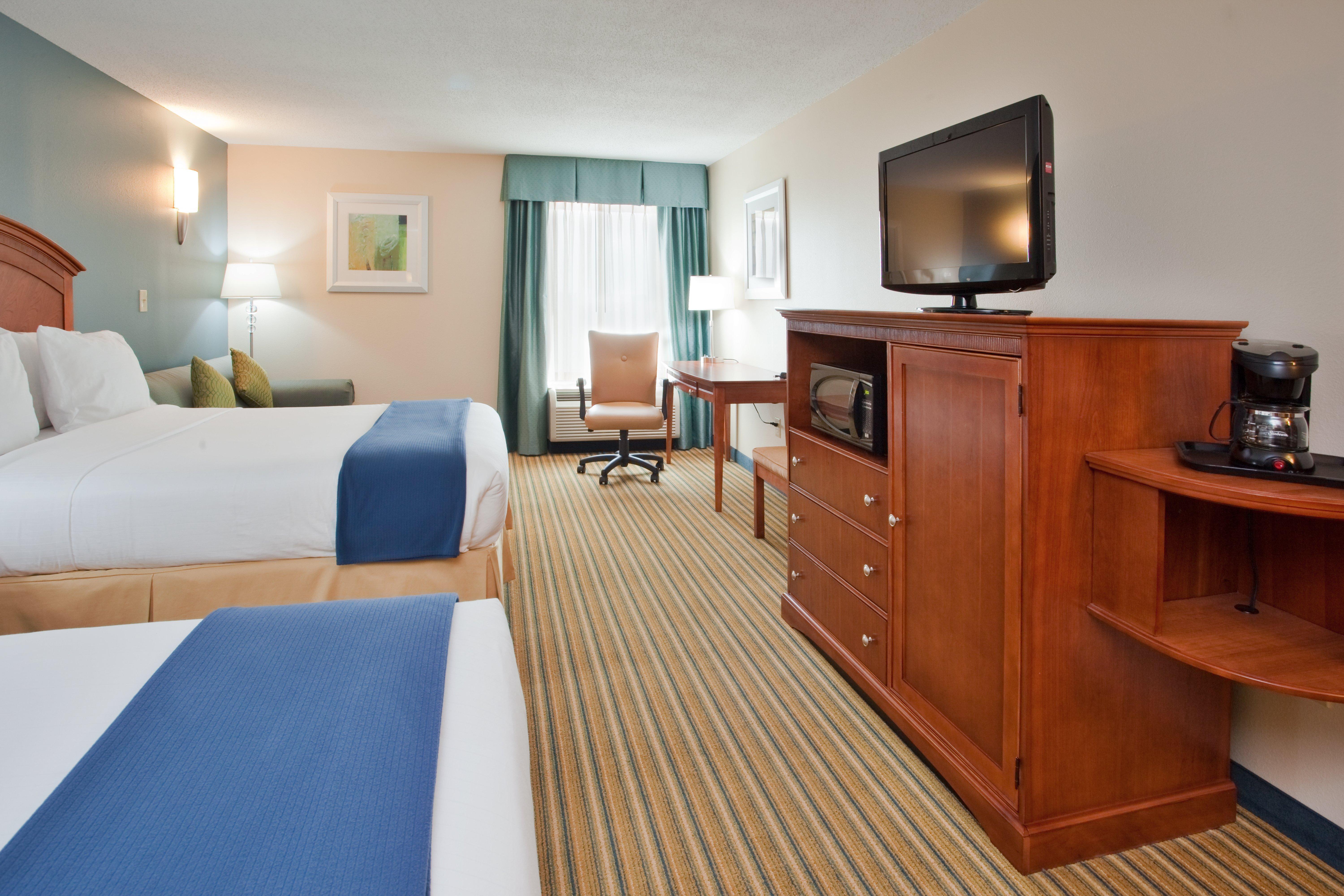 Holiday Inn Express Hotel & Suites Fredericksburg By Ihg Εξωτερικό φωτογραφία