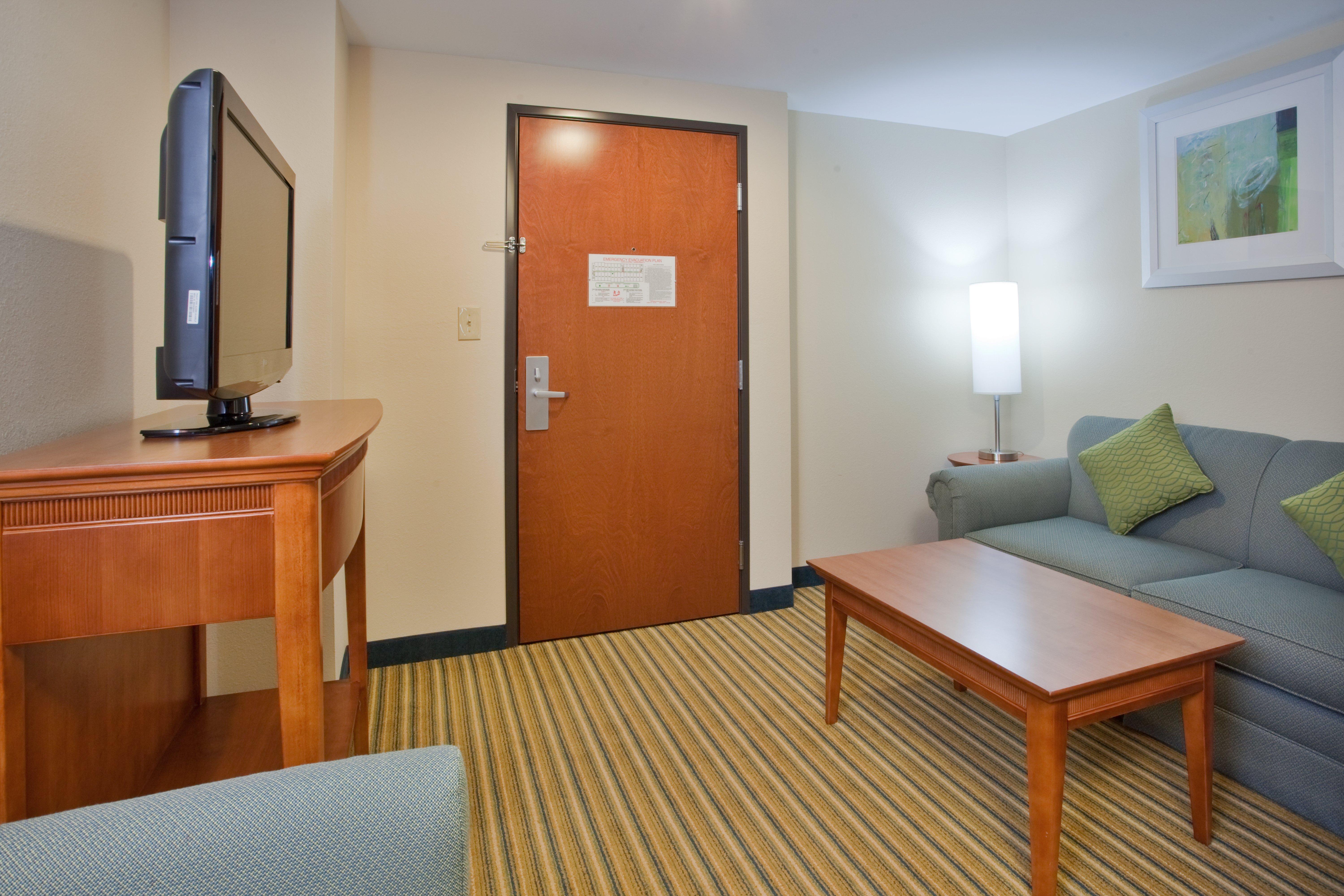 Holiday Inn Express Hotel & Suites Fredericksburg By Ihg Εξωτερικό φωτογραφία