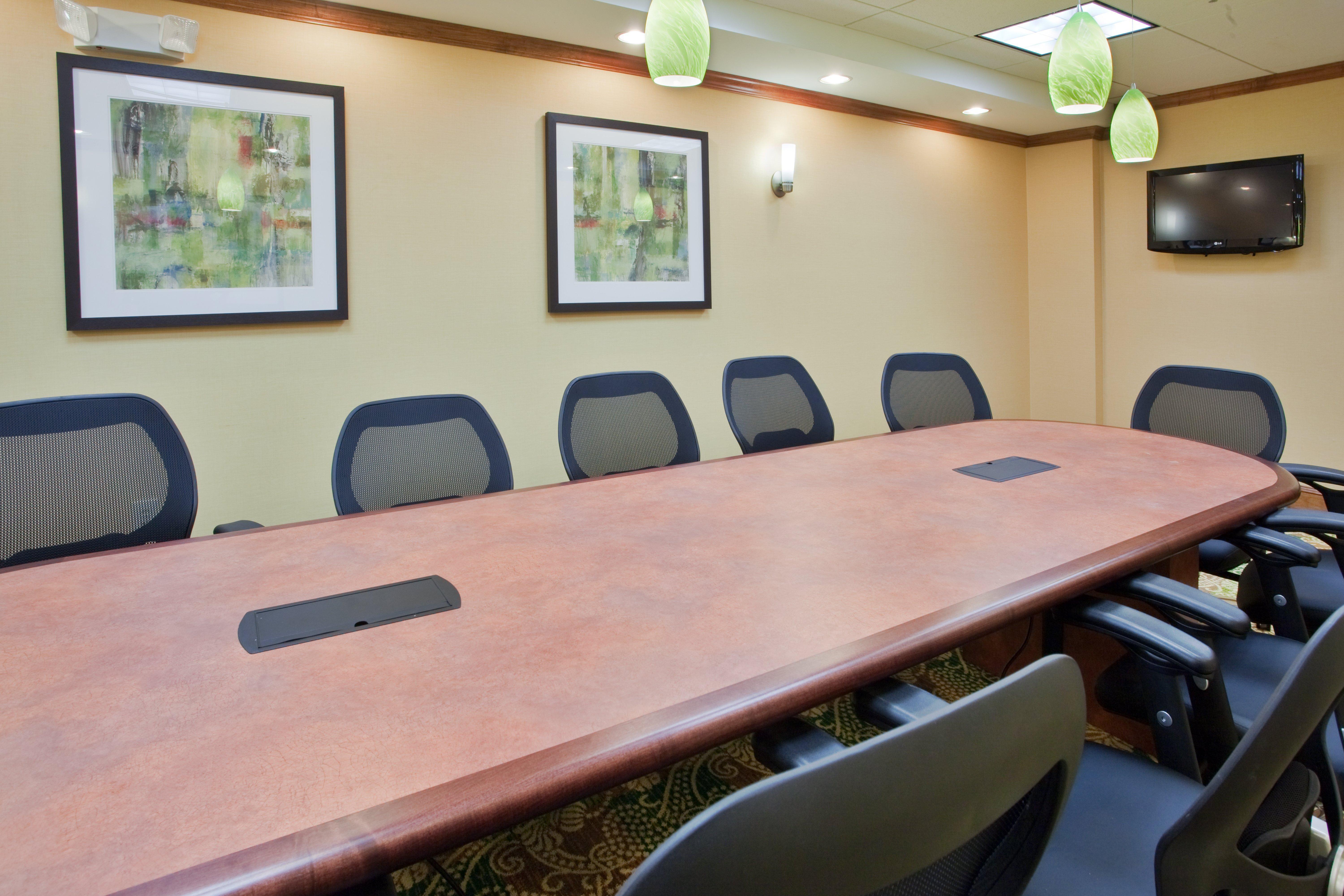 Holiday Inn Express Hotel & Suites Fredericksburg By Ihg Εξωτερικό φωτογραφία