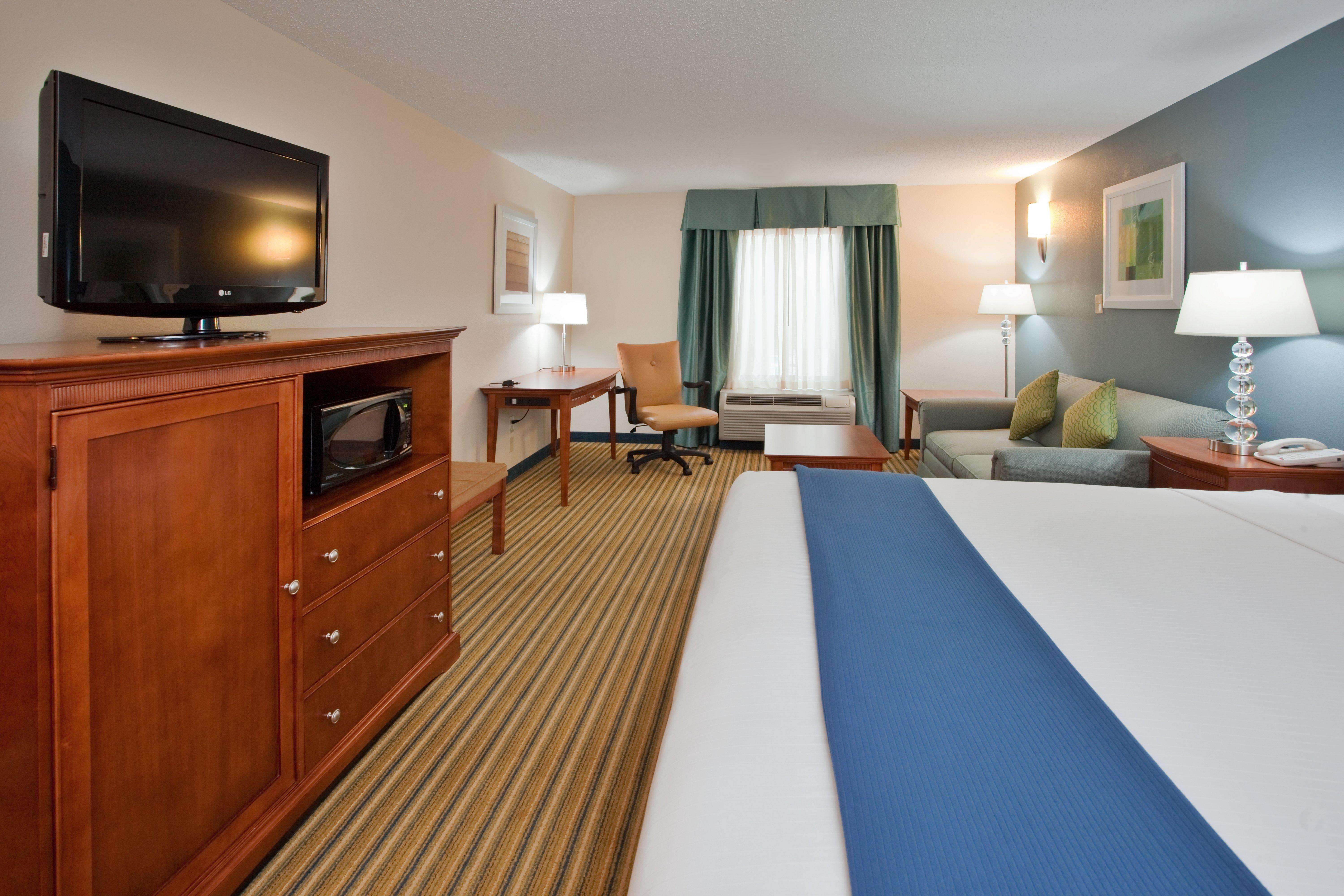 Holiday Inn Express Hotel & Suites Fredericksburg By Ihg Εξωτερικό φωτογραφία