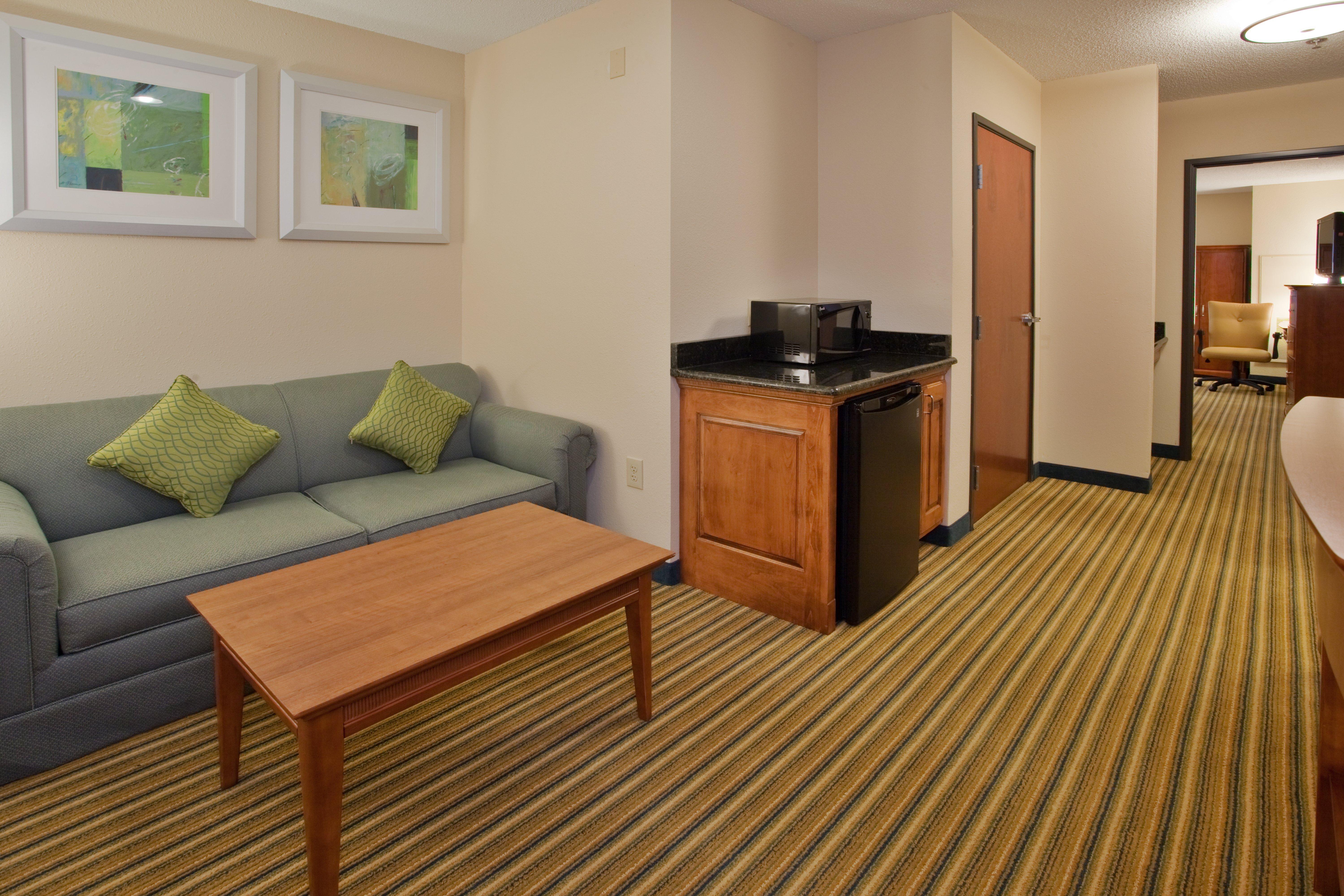 Holiday Inn Express Hotel & Suites Fredericksburg By Ihg Εξωτερικό φωτογραφία
