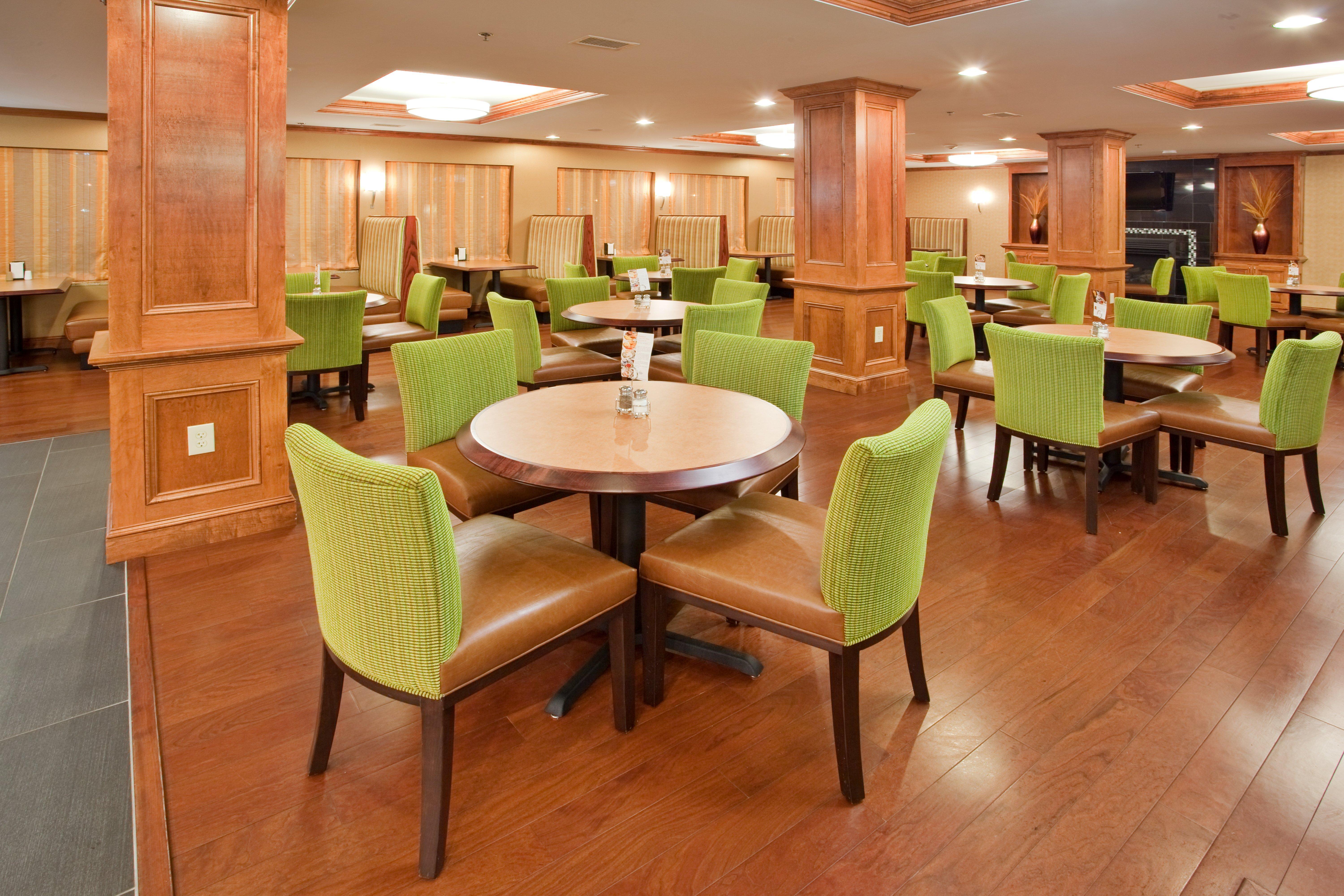 Holiday Inn Express Hotel & Suites Fredericksburg By Ihg Εξωτερικό φωτογραφία
