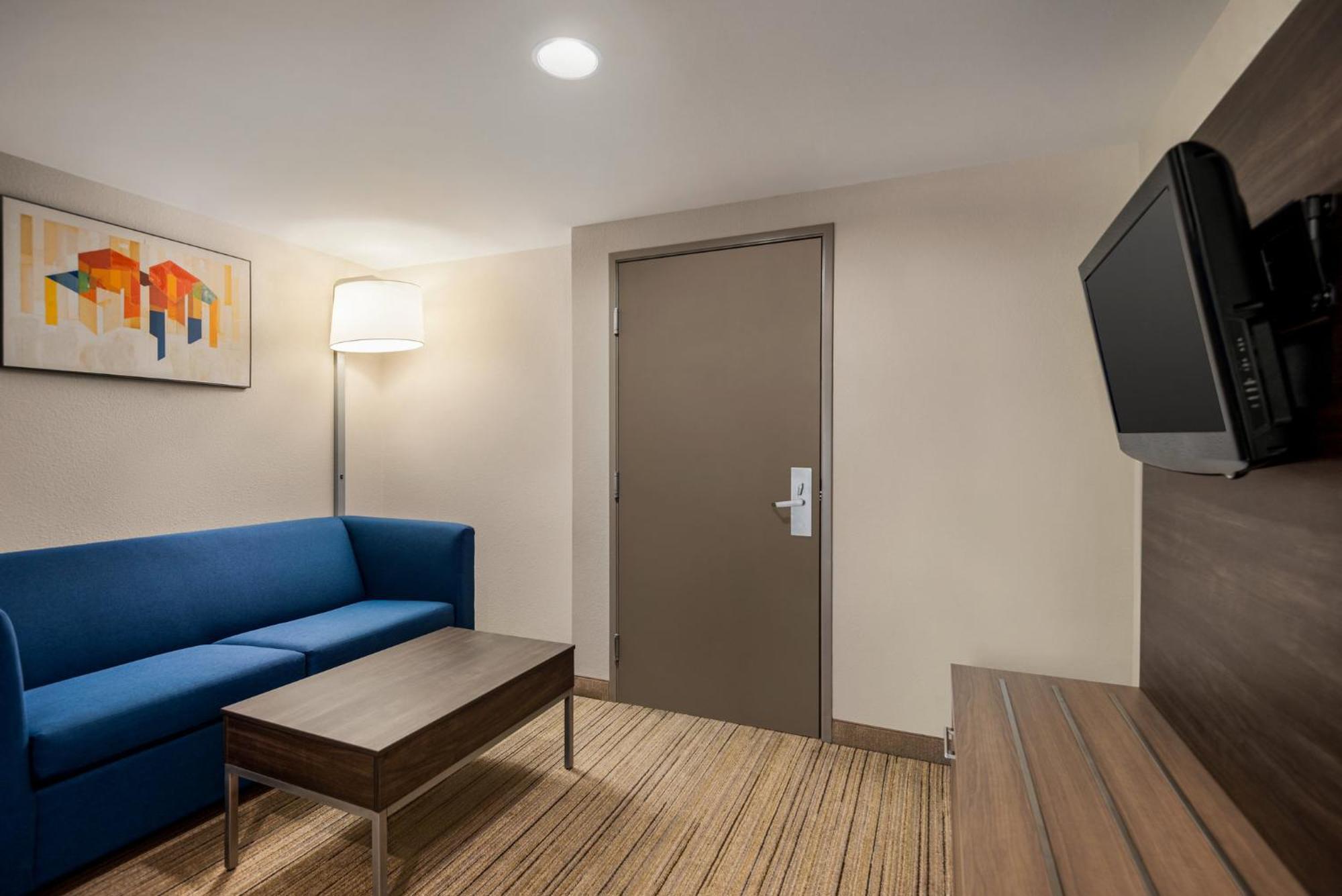 Holiday Inn Express Hotel & Suites Fredericksburg By Ihg Εξωτερικό φωτογραφία