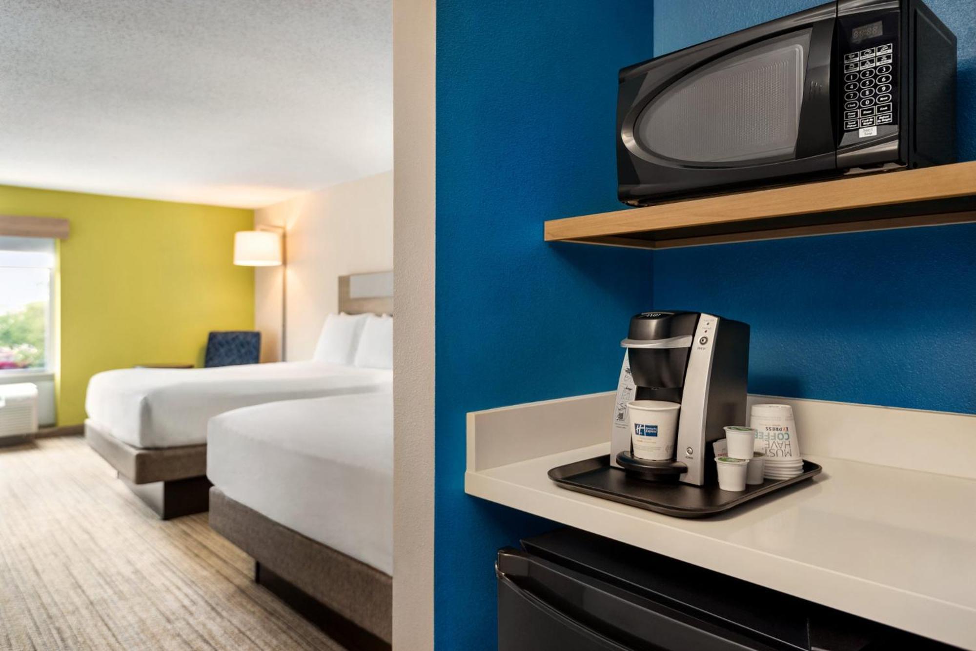 Holiday Inn Express Hotel & Suites Fredericksburg By Ihg Εξωτερικό φωτογραφία