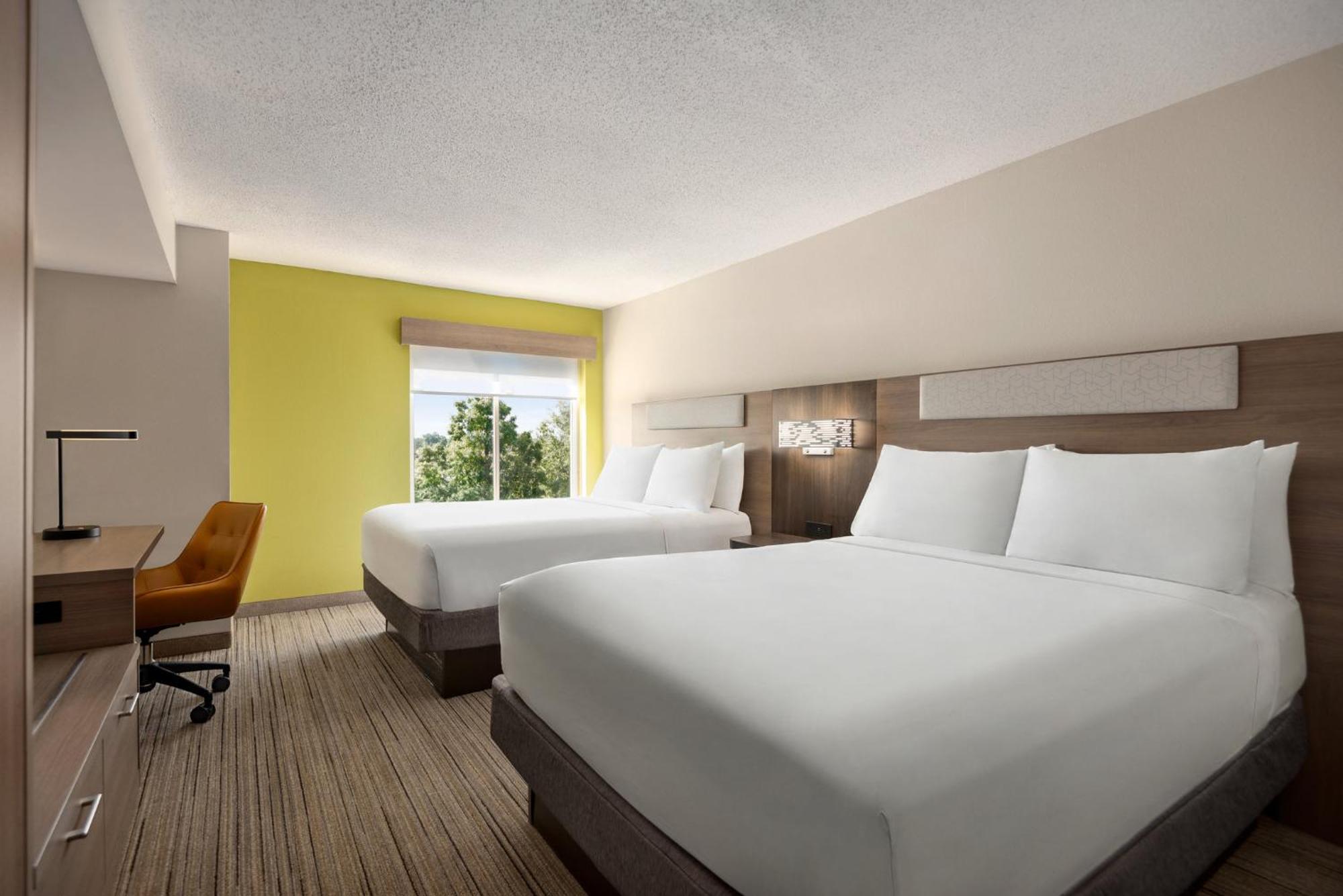 Holiday Inn Express Hotel & Suites Fredericksburg By Ihg Εξωτερικό φωτογραφία