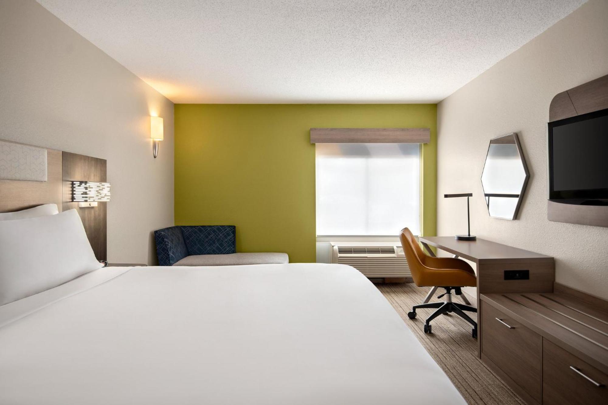 Holiday Inn Express Hotel & Suites Fredericksburg By Ihg Εξωτερικό φωτογραφία