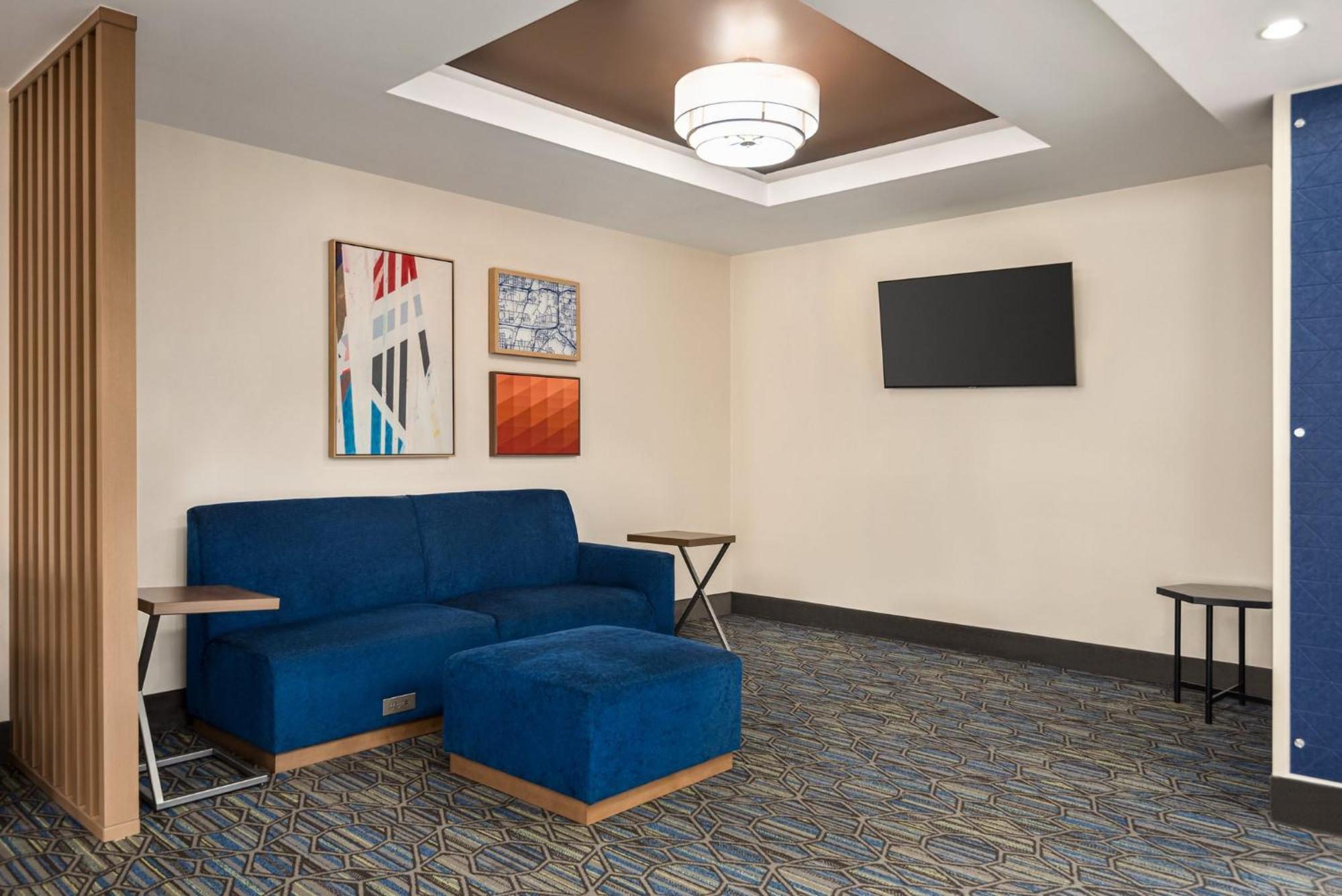 Holiday Inn Express Hotel & Suites Fredericksburg By Ihg Εξωτερικό φωτογραφία