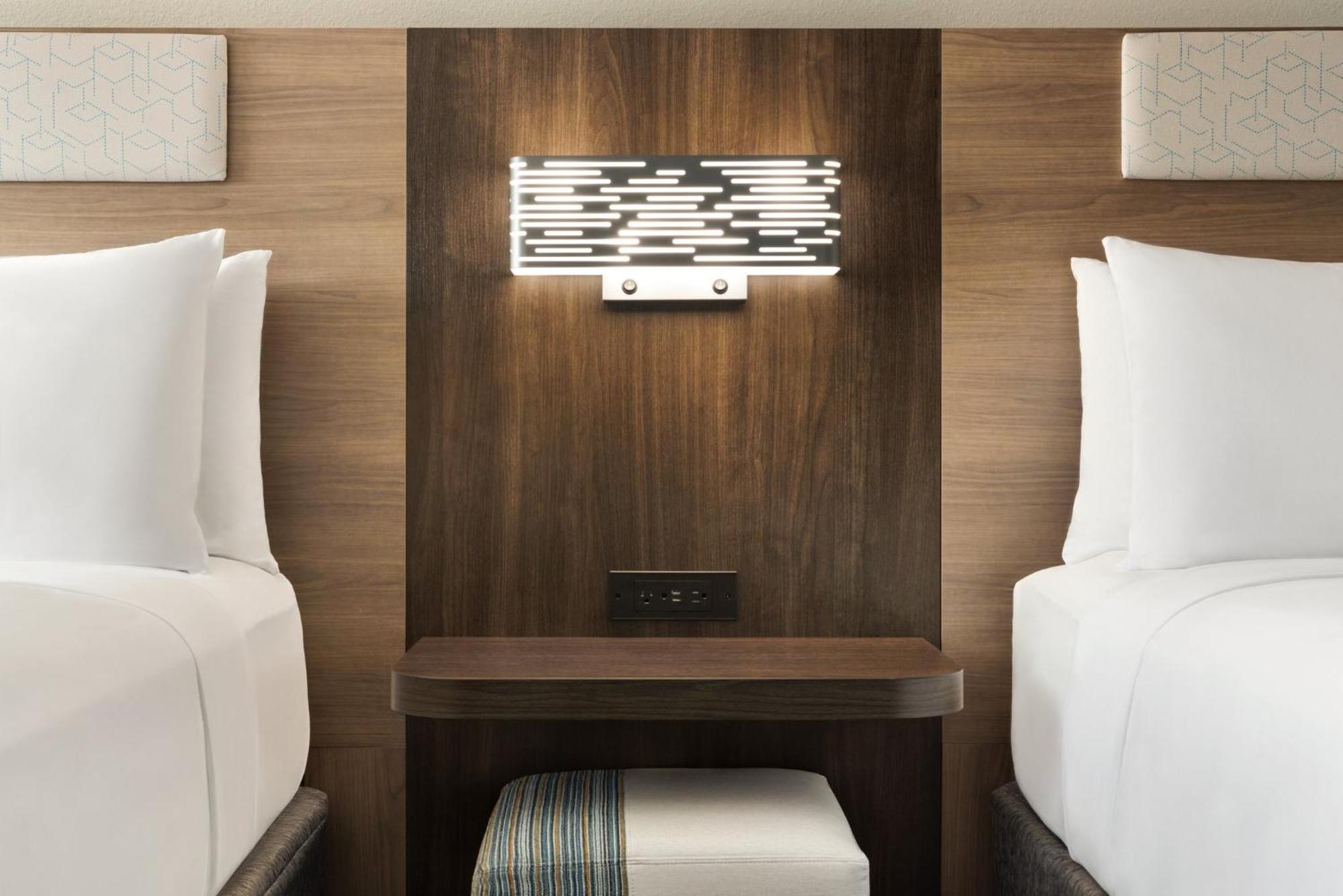 Holiday Inn Express Hotel & Suites Fredericksburg By Ihg Εξωτερικό φωτογραφία