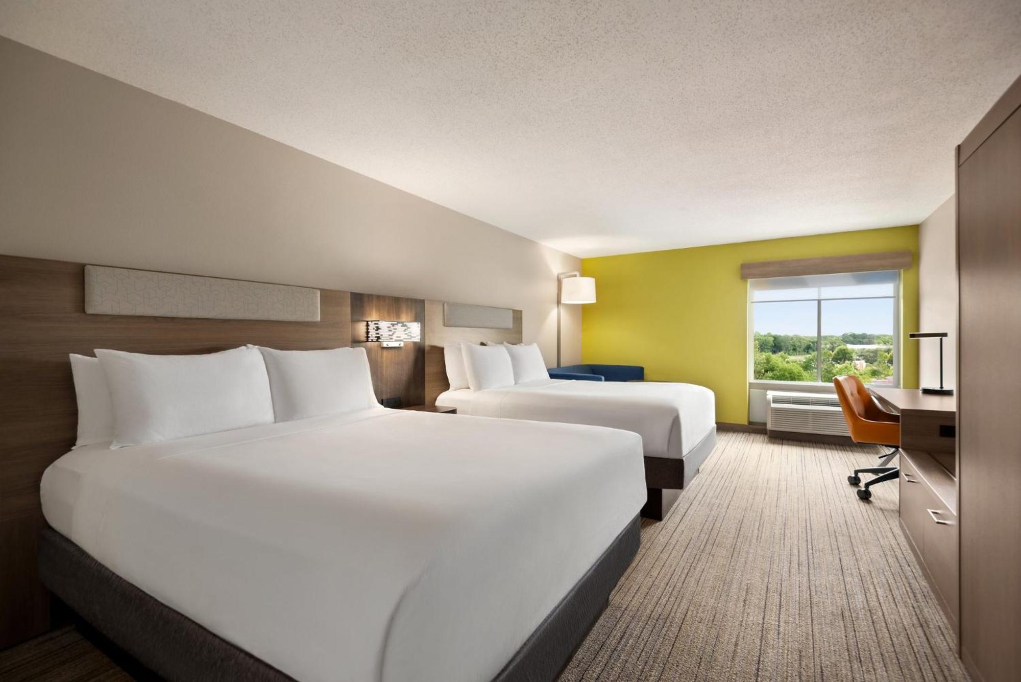 Holiday Inn Express Hotel & Suites Fredericksburg By Ihg Εξωτερικό φωτογραφία